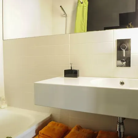 Appartement Beautiful, Bright, Spacious And Centric Loft